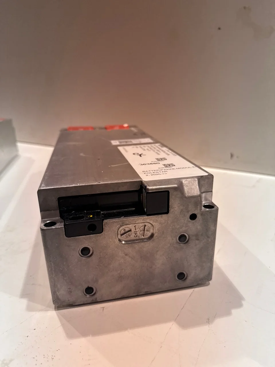 Polestar 2 2020- Celulă / modul baterie de înaltă tensiune vedere 4