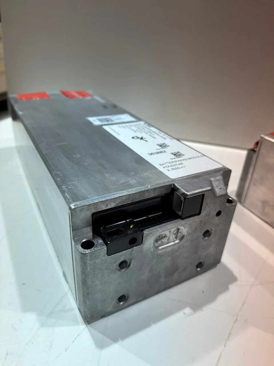 Polestar 2 2020- Celulă / modul baterie de înaltă tensiune vedere 3