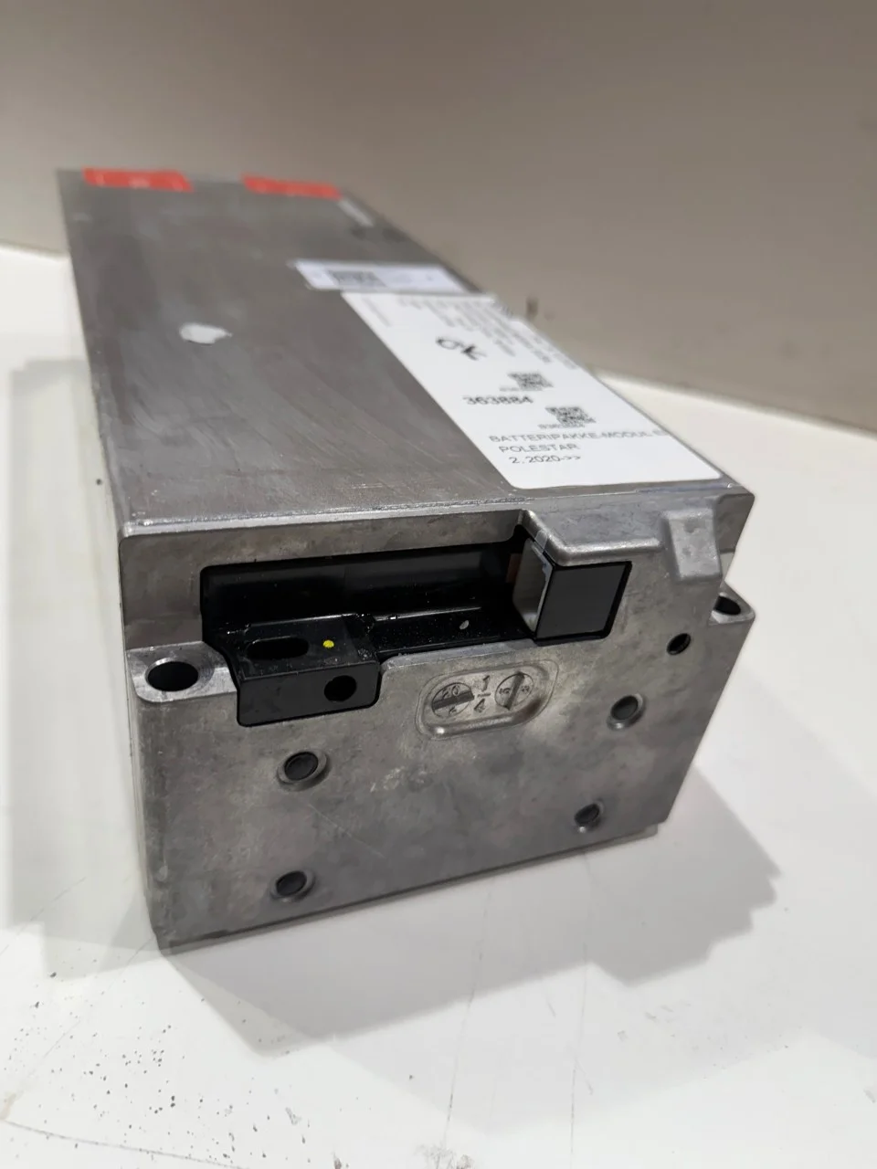 Polestar 2 2020- Celulă / modul baterie de înaltă tensiune vedere 2