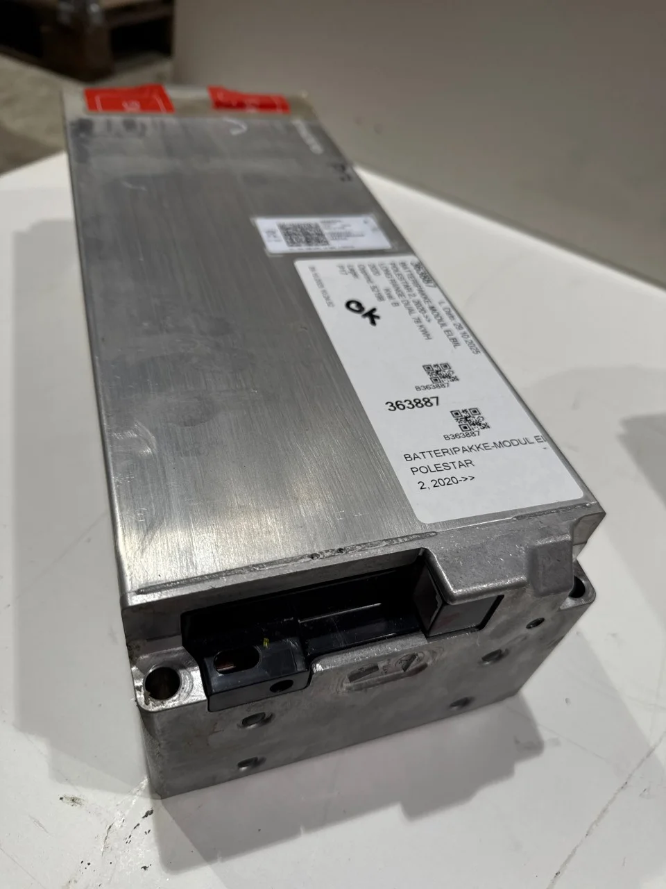 Polestar 2 2020- Celulă / modul baterie de înaltă tensiune vedere 3