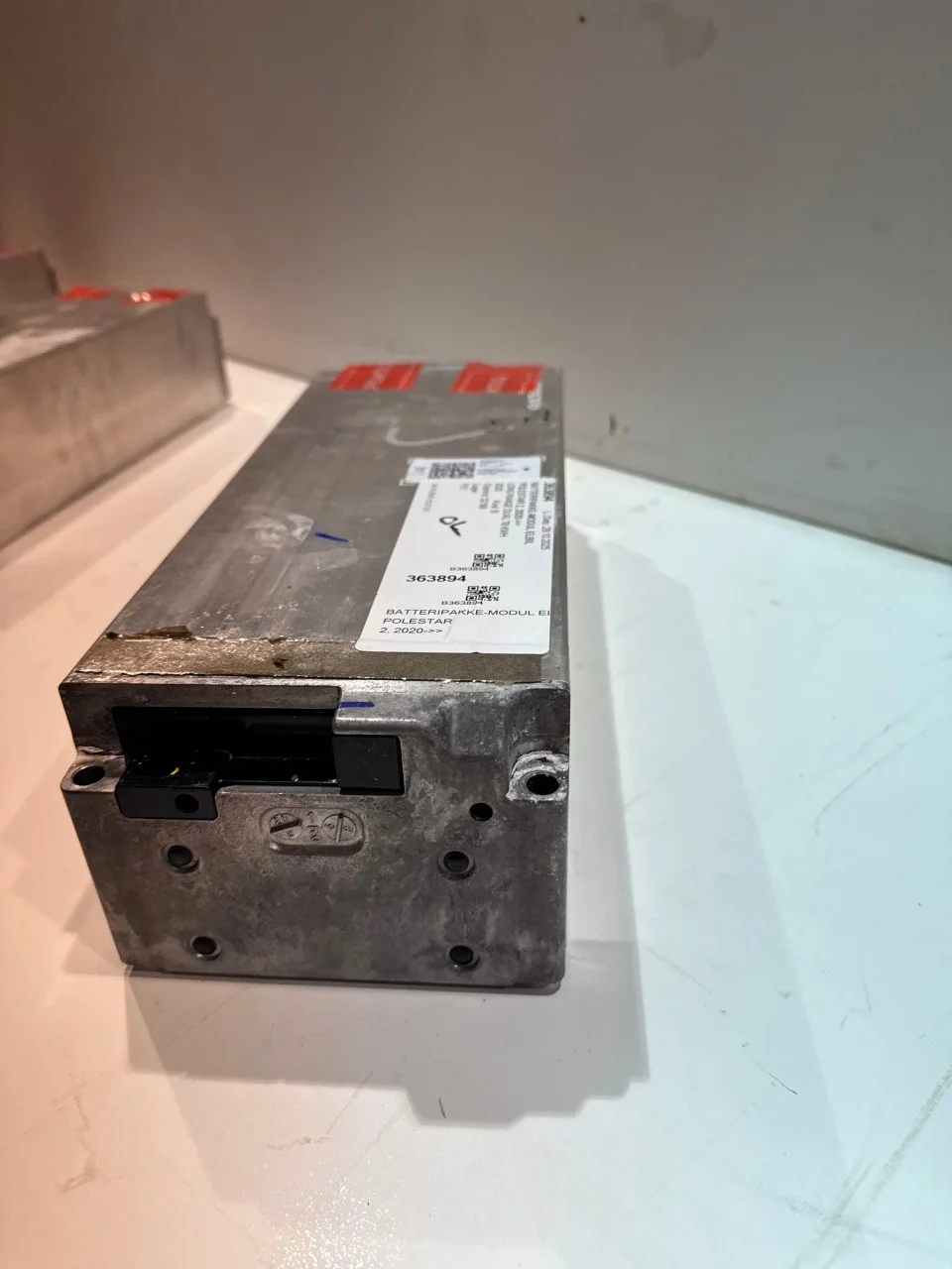 Polestar 2 2020- Celulă / modul baterie de înaltă tensiune vedere 3