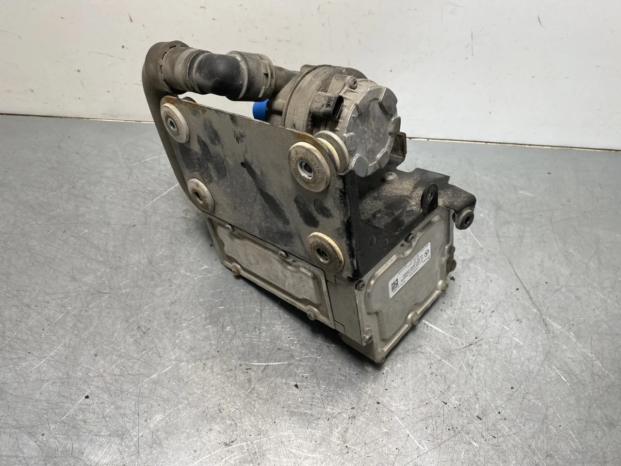 Mercedes B 180-200 W246/W242 2012-19 Fűtőradiátor, elektromos nézet 2