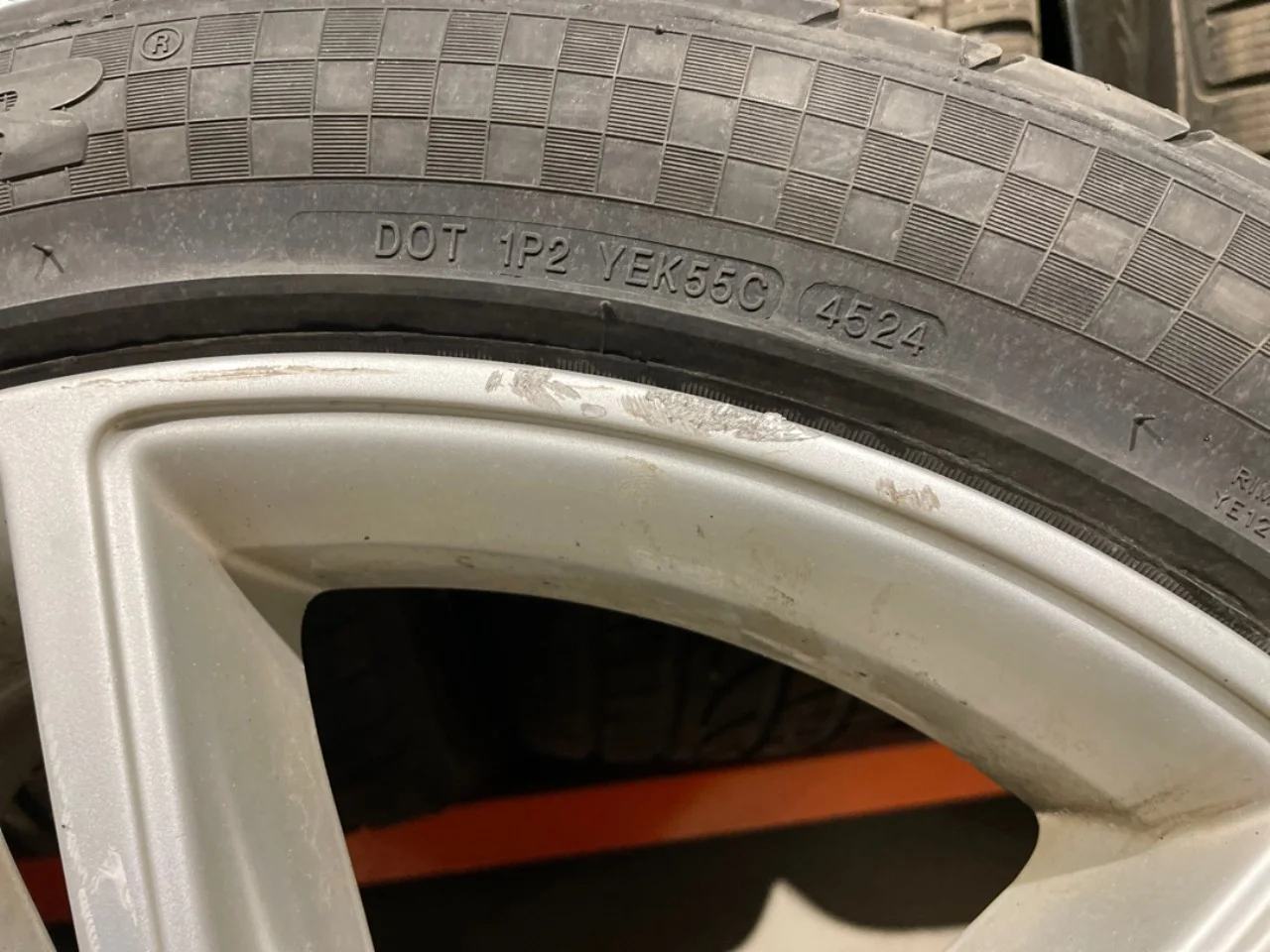 Tesla MODEL S 2013- Wheel view 4
