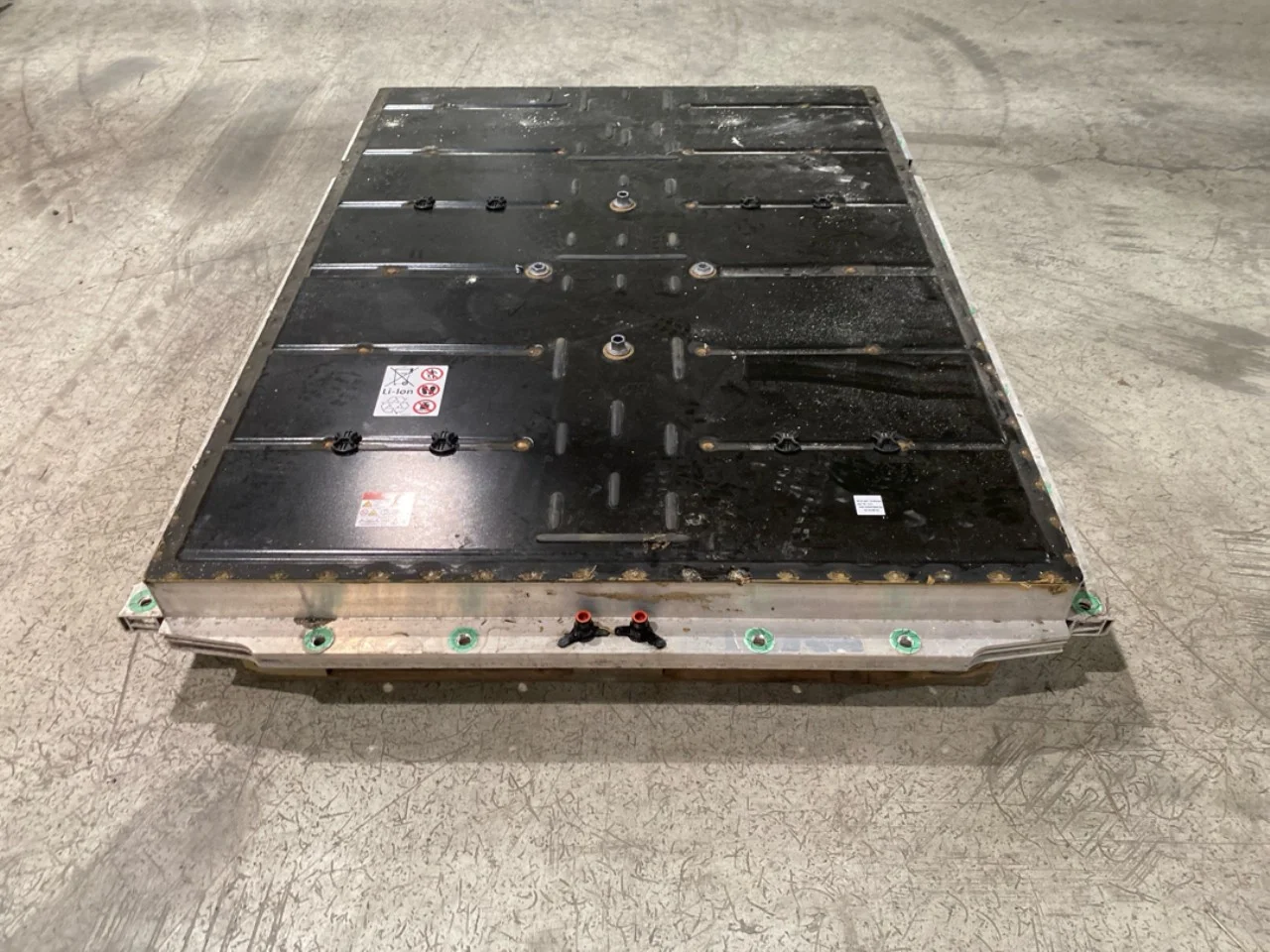 Volkswagen ID.4 2021- High-voltage battery view 4