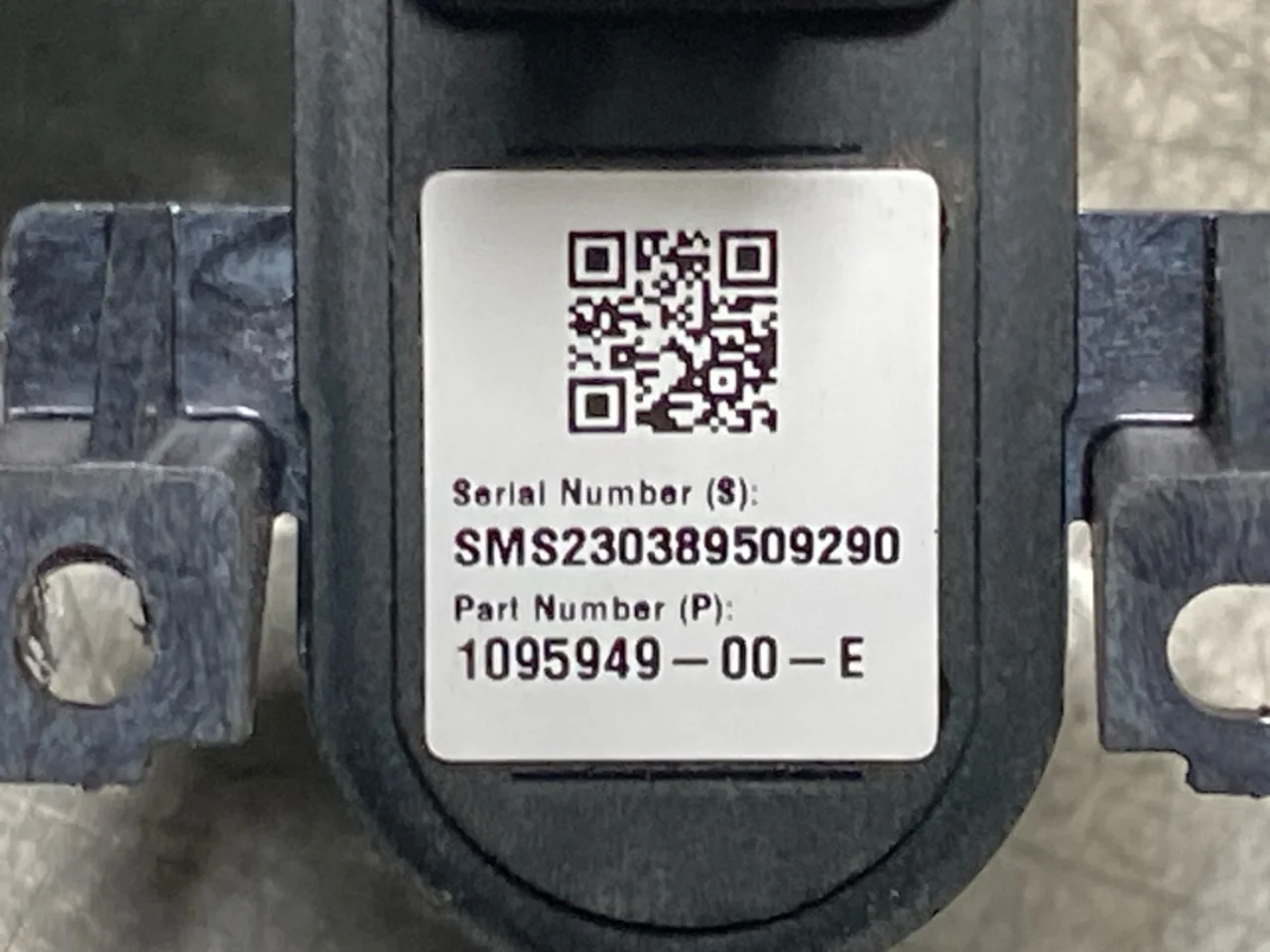 Tesla MODEL Y 2021- Külső kamera nézet 3