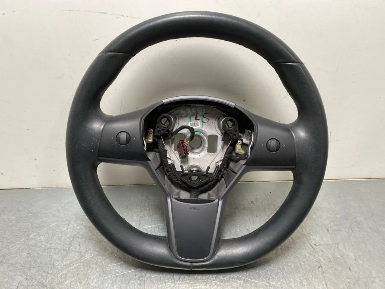 Tesla MODEL 3 2017--> Kormánykerék