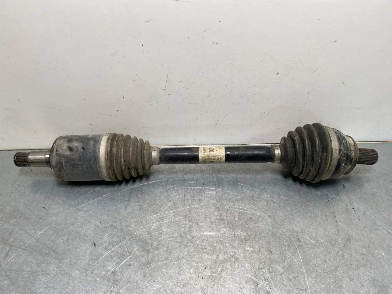 Mercedes EQS V297 2022- Front right driveshaft view 2
