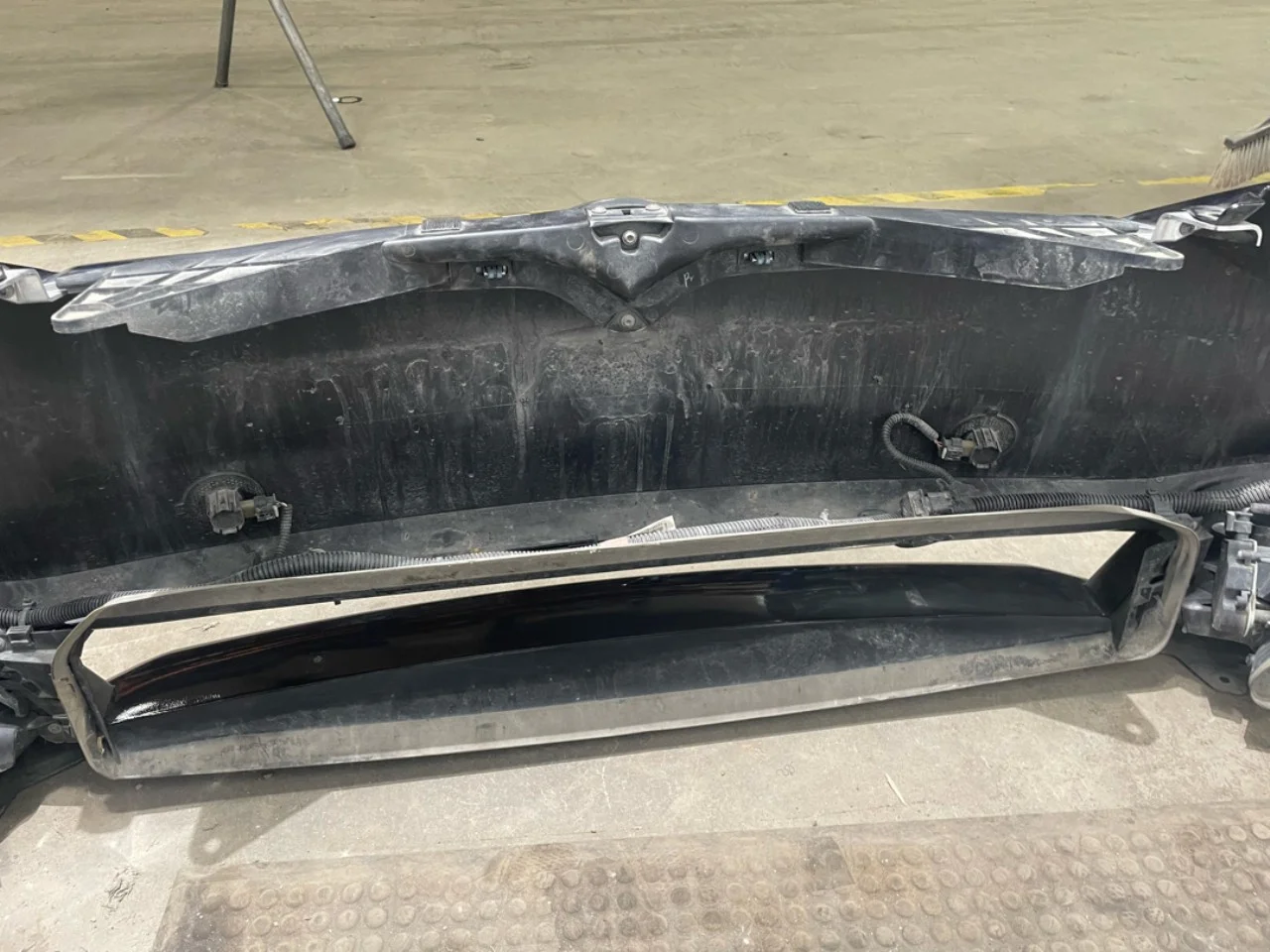 Tesla MODEL S 2013- Lökhárító, első