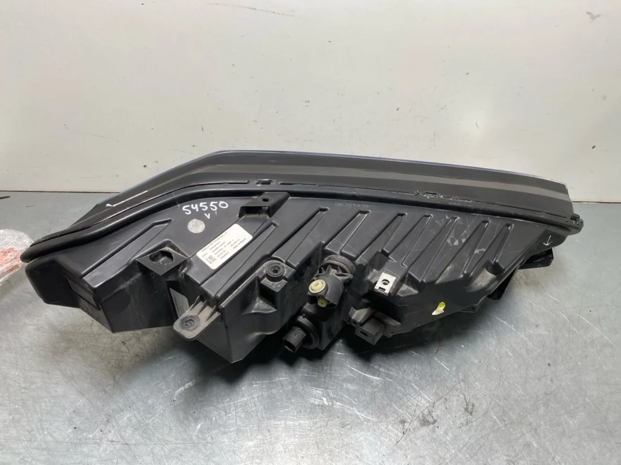 Tesla MODEL X 2016- Left headlight view 4