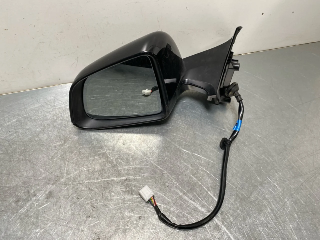 Tesla MODEL Y 2021- Tükör, bal, elektromosan állítható