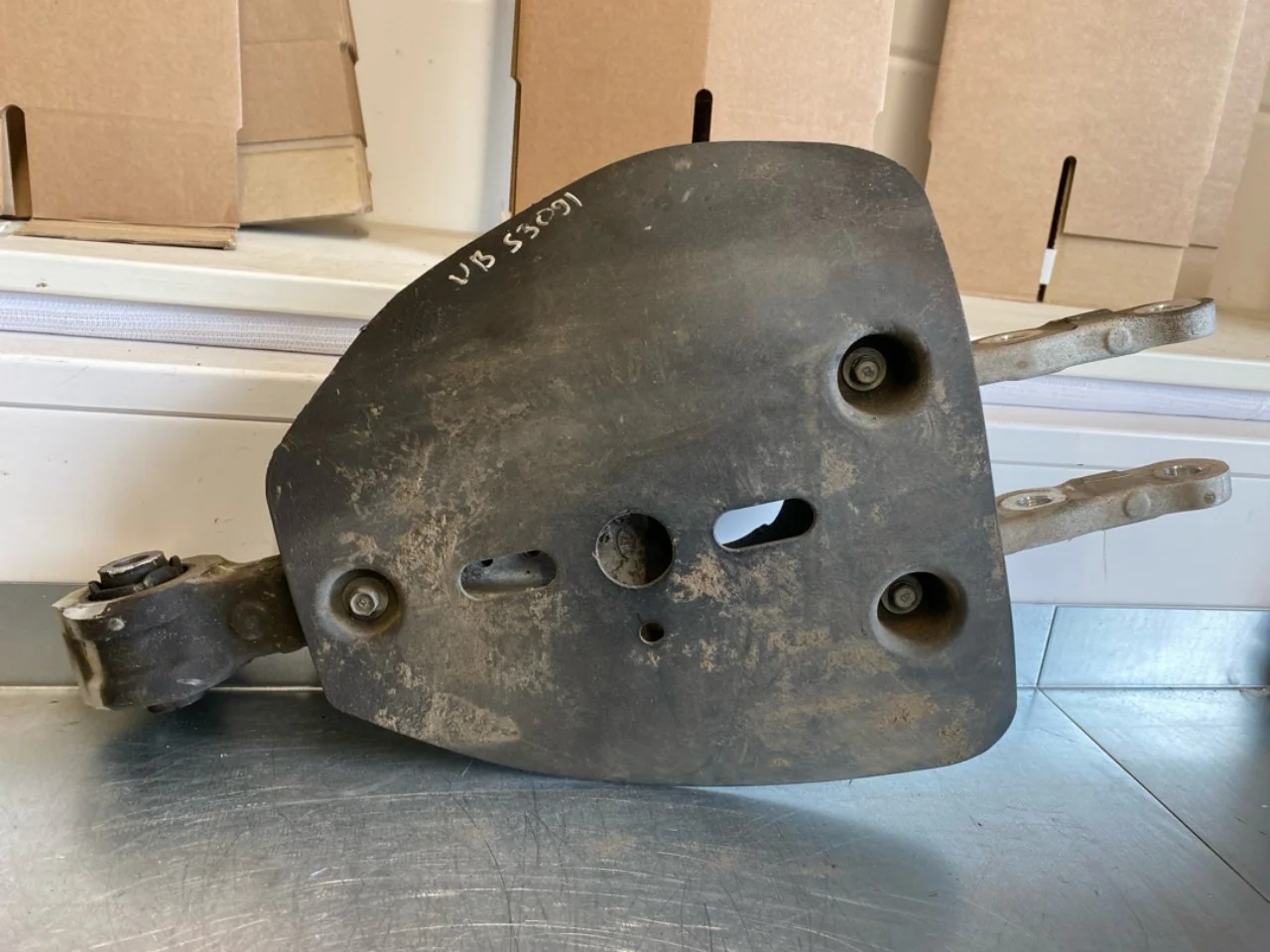 Hyundai IONIQ 5 NE 2022- Control arm, rear left view 2