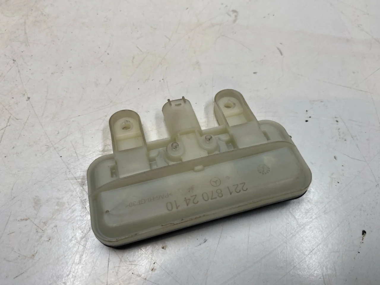 Mercedes B 180-200 W246/W242 2012-19 Tailgate switch view 2