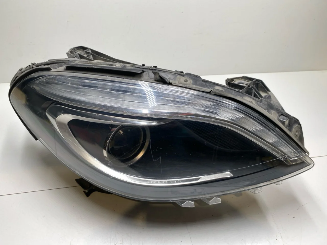 Mercedes B 180-200 W246/W242 2012-19 Right headlight