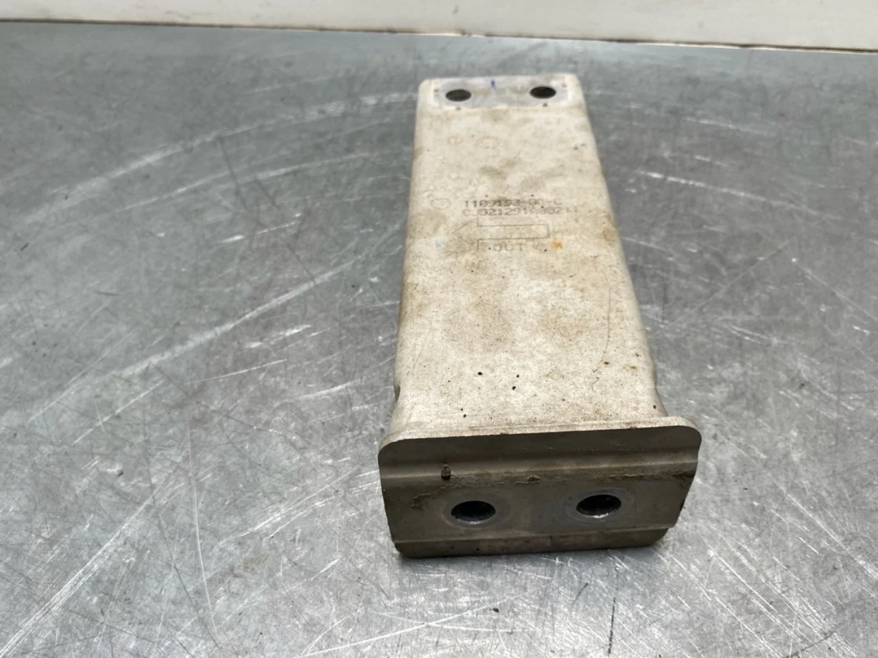 Tesla MODEL Y 2021- Bumper impact absorber, front view 3