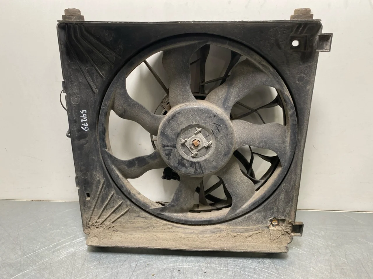 Tesla MODEL S 2013- Hűtőventilátor, elektromos nézet 2