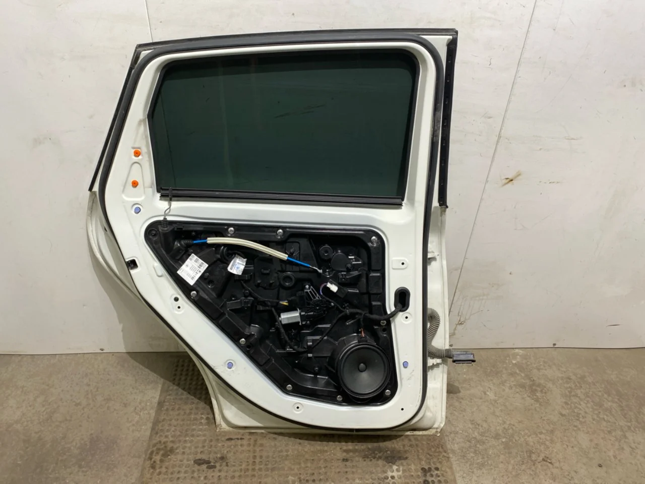 Mercedes B 180-200 W246/W242 2012-19 Ajtó, 4 ajtós, hátsó, bal nézet 4