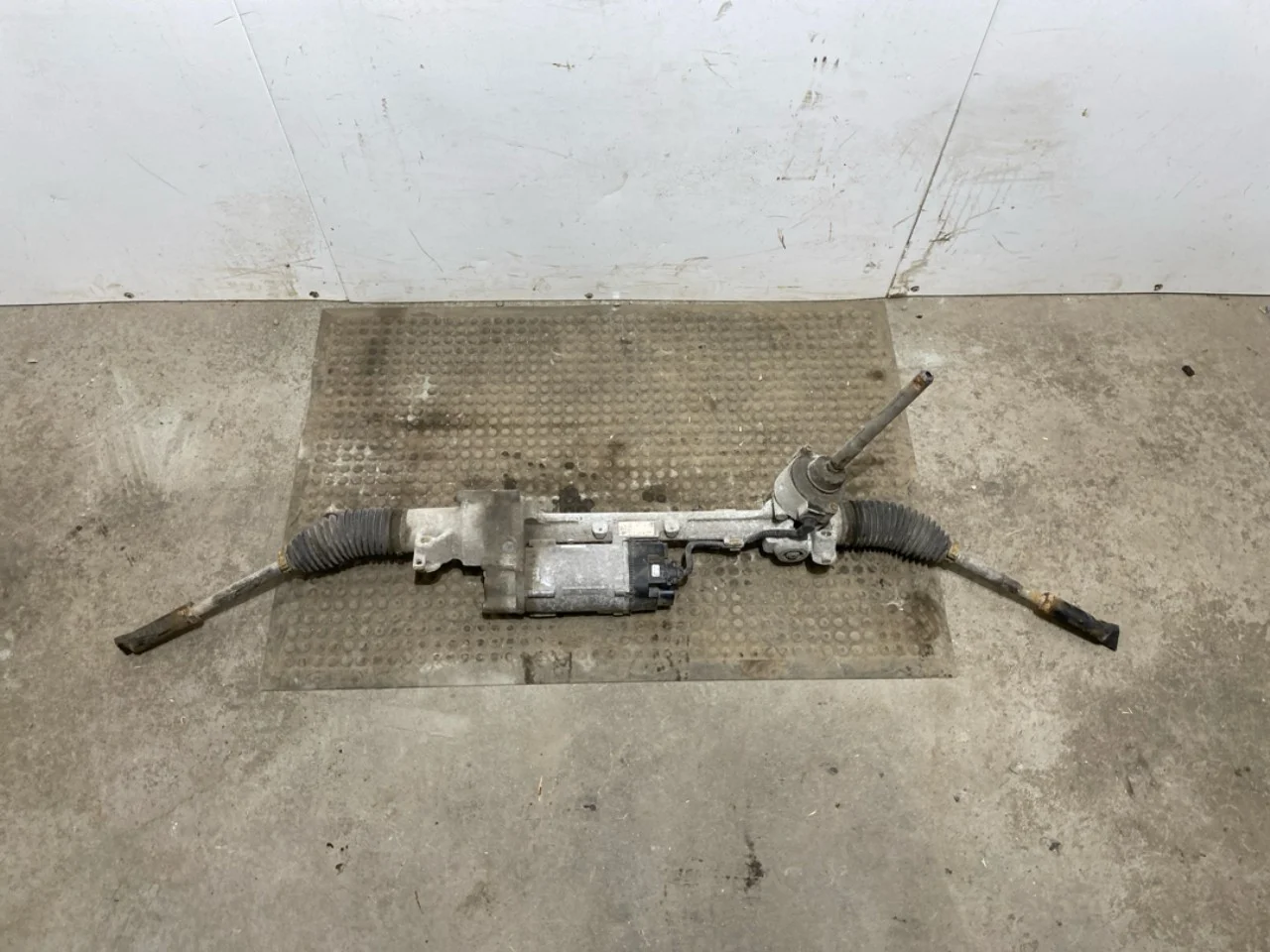 Tesla MODEL S 2013- Power steering rack, electric