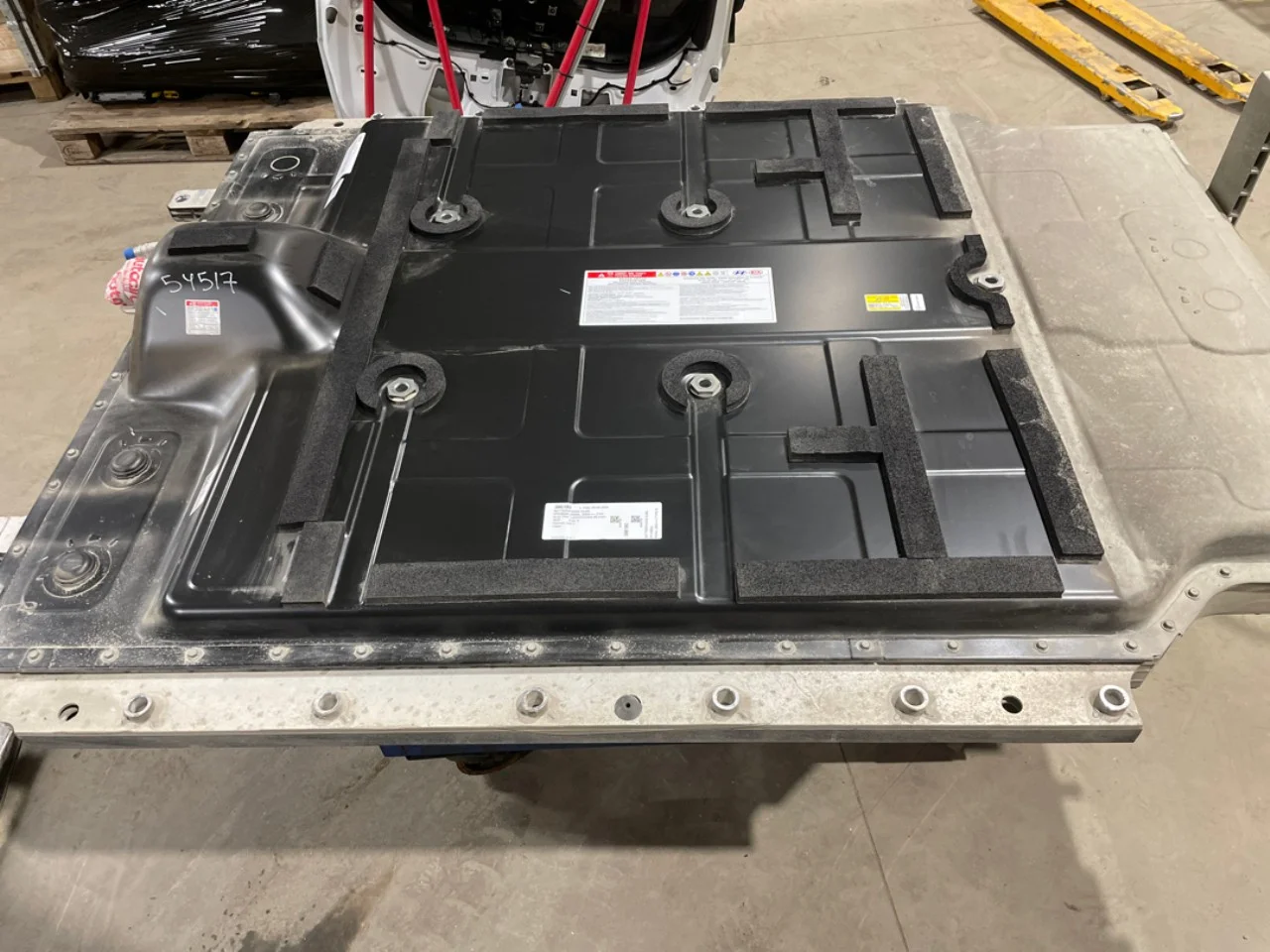 Hyundai KONA 2023- High-voltage battery view 4