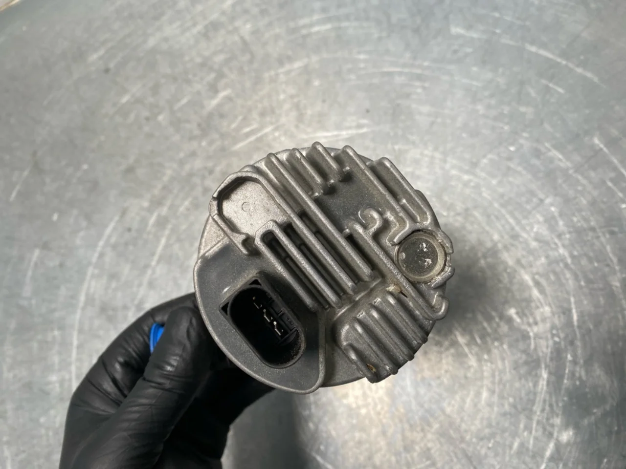 Mercedes EQA H243 2021- Circulation pump view 4