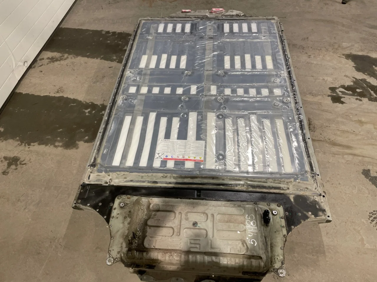 Tesla MODEL S 2013- High-voltage battery view 2