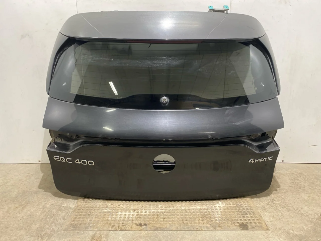 Mercedes EQC 2020- Tailgate, estate