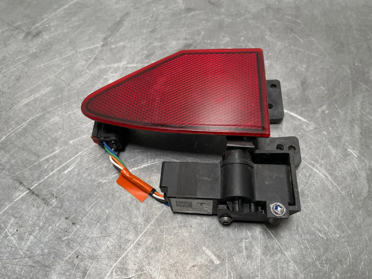 Tesla MODEL S 2013- Töltőnyílás fedél, elektromos / hibrid