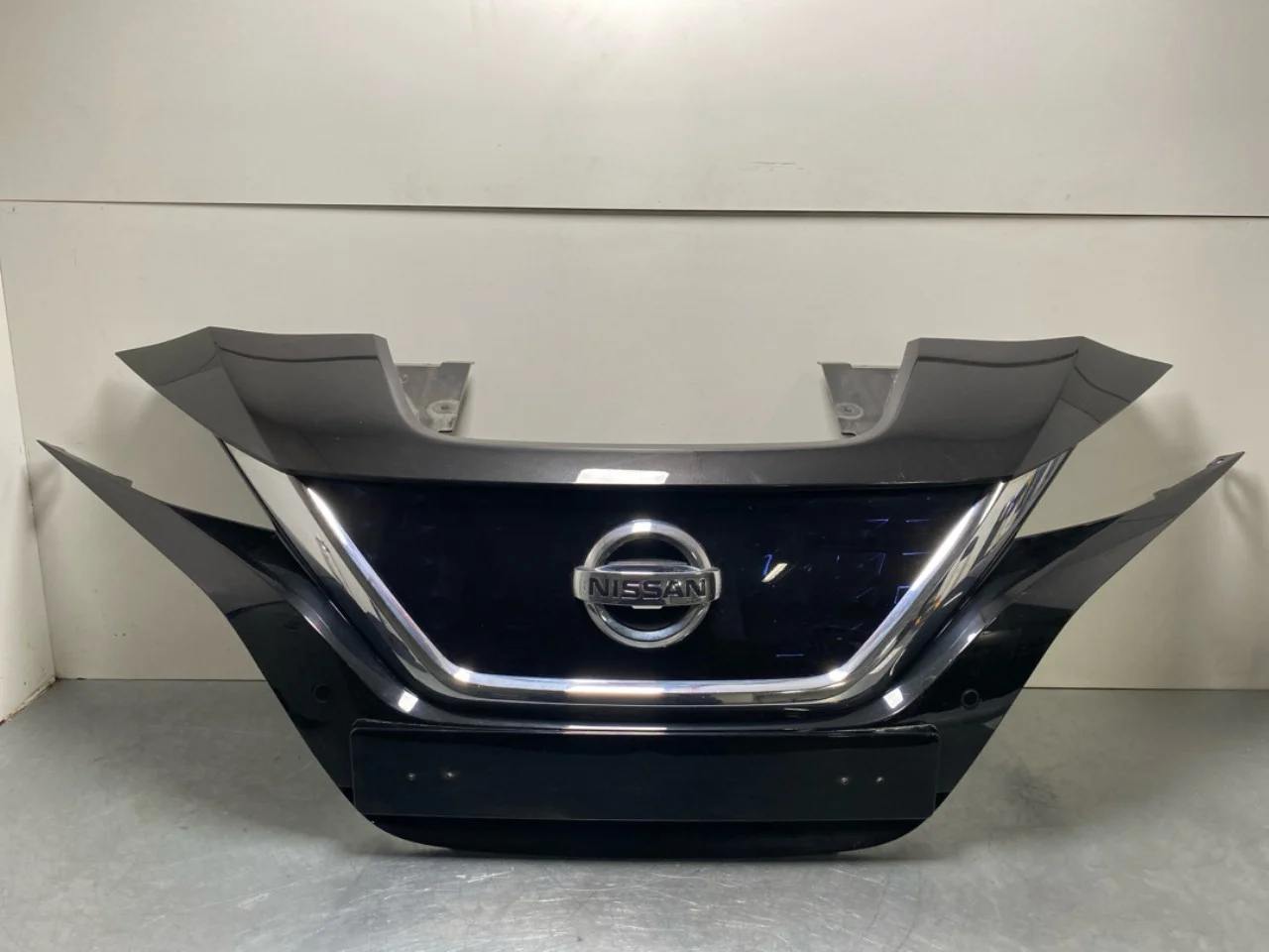 Nissan LEAF 2017-24 Hűtőrács, komplett