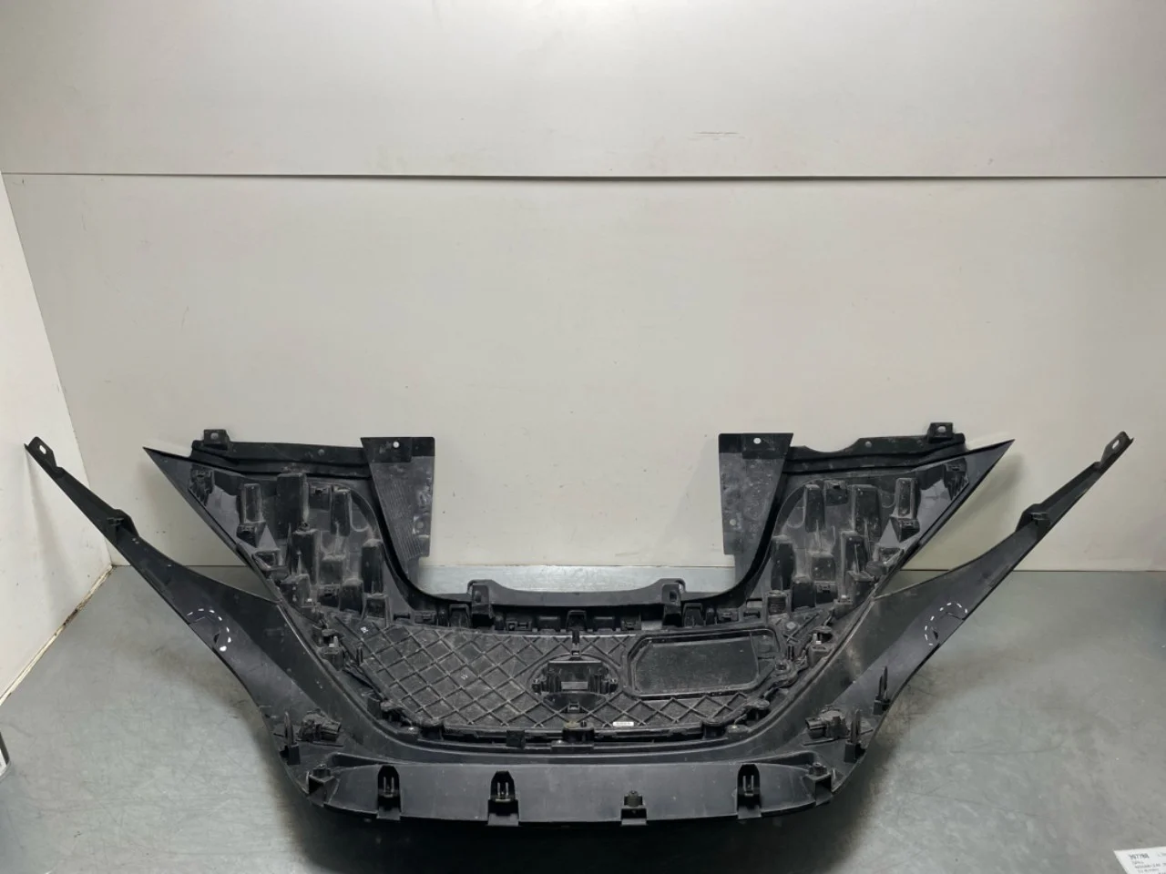 Nissan LEAF 2017-24 Hűtőrács, komplett nézet 4