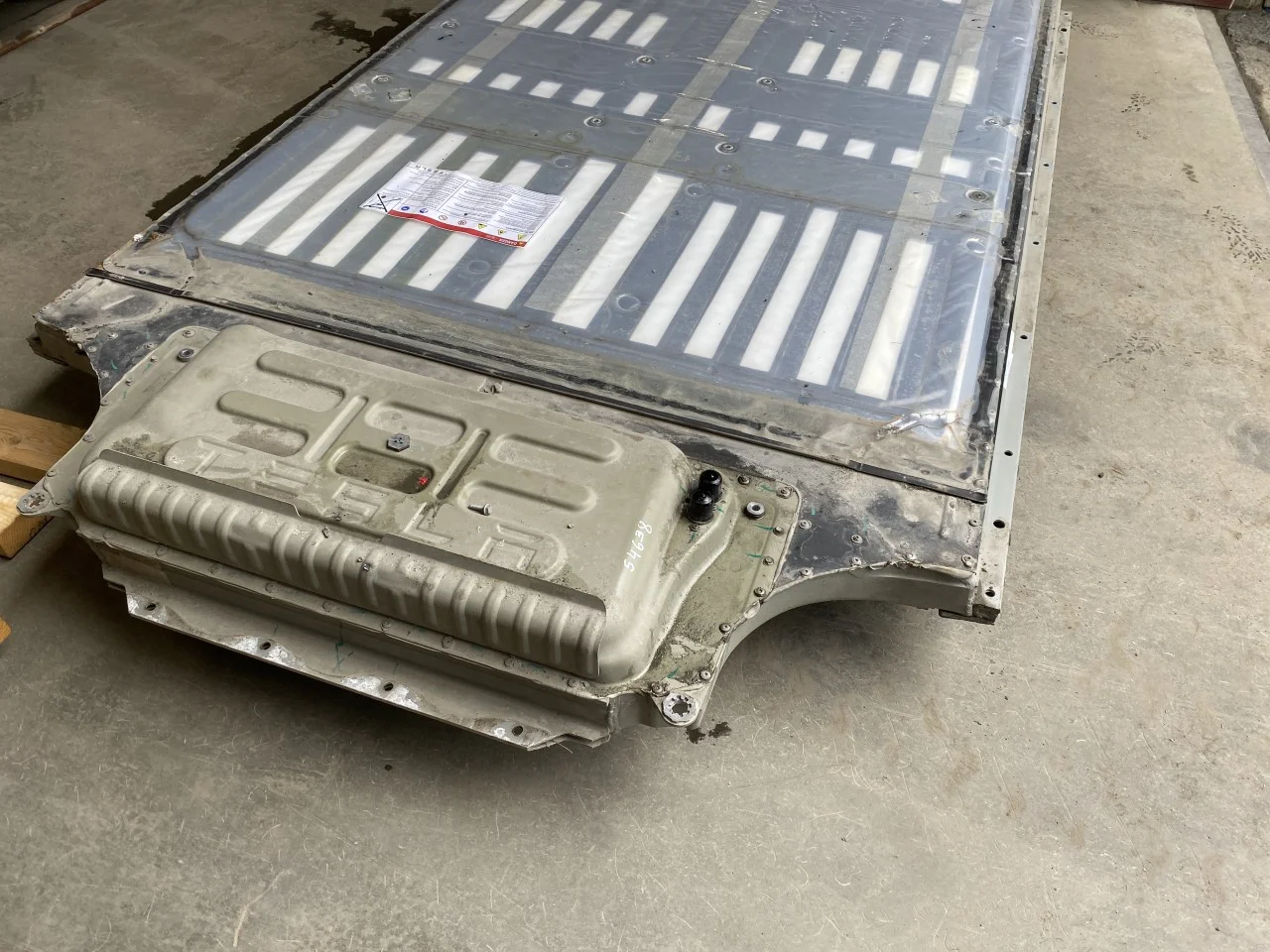 Tesla MODEL S 2013- High-voltage battery view 2
