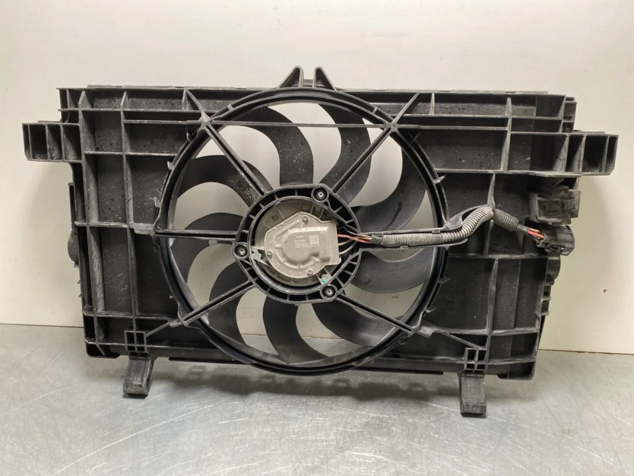 Tesla MODEL Y 2021- Hűtőventilátor, elektromos