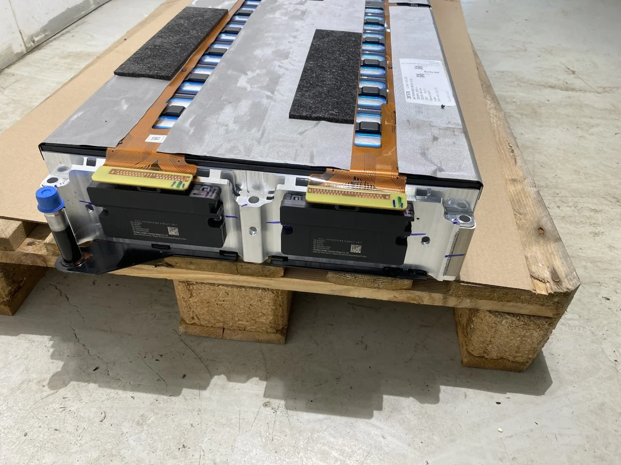High-voltage battery cell / module view 2