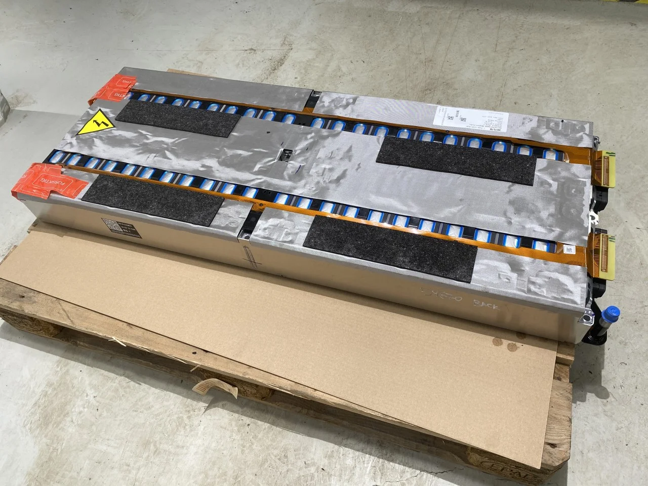 High-voltage battery cell / module view 3