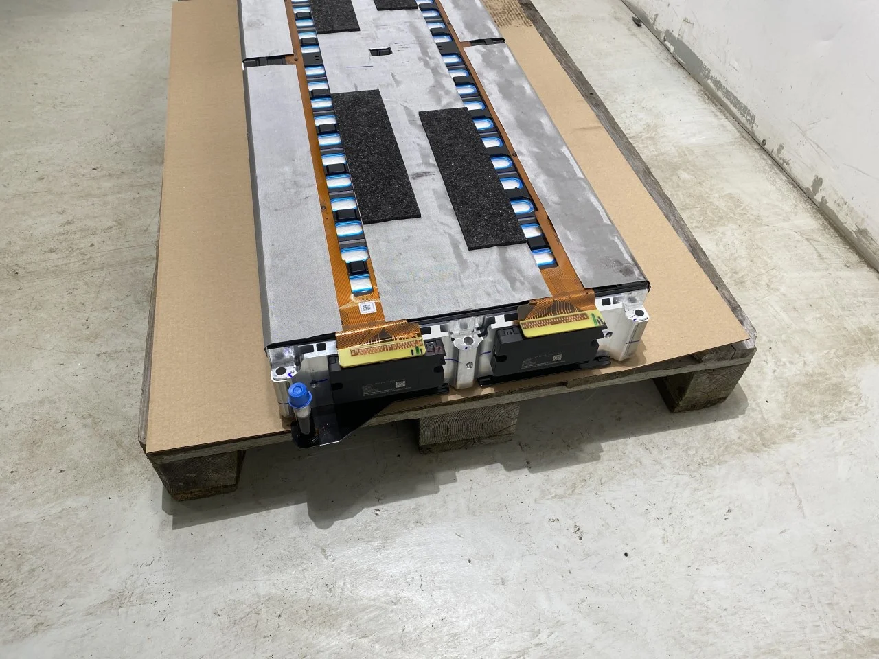 Celulă / modul baterie de înaltă tensiune vedere 2