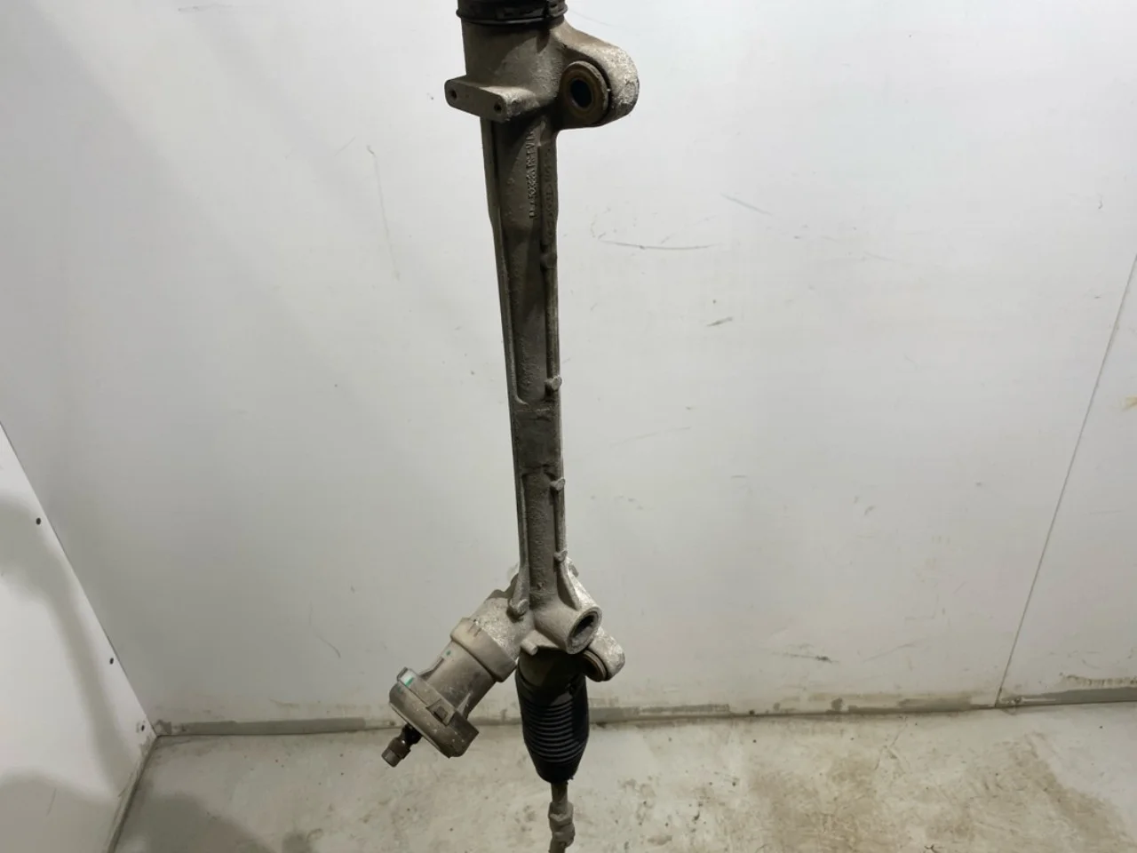 Kia SOUL 2009- Hydraulic power steering rack view 3