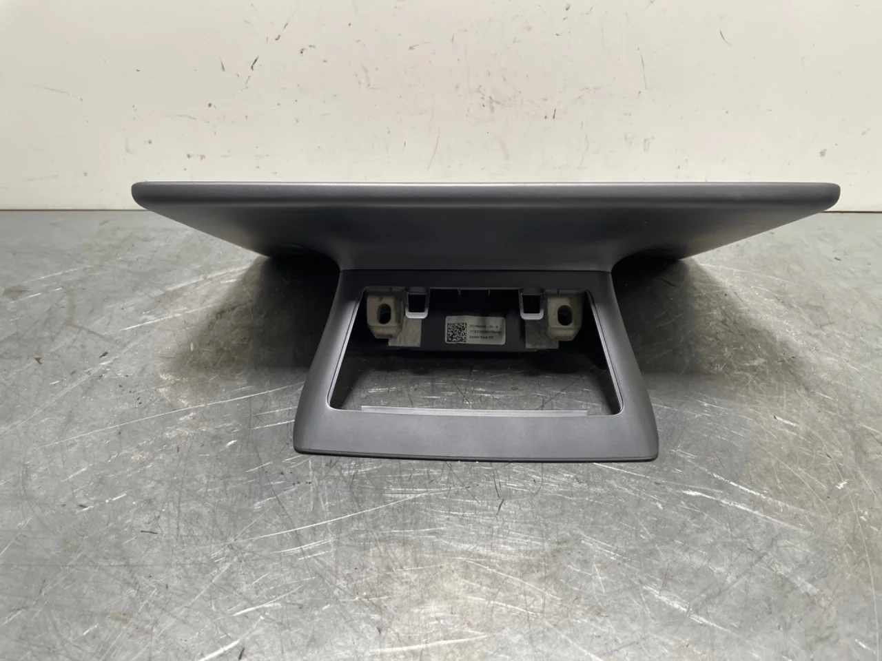 Tesla MODEL Y 2021- Multifunction display view 3
