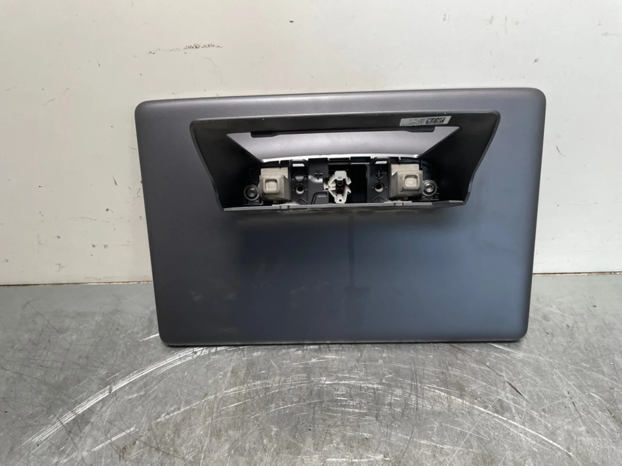 Tesla MODEL Y 2021- Multifunction display view 4