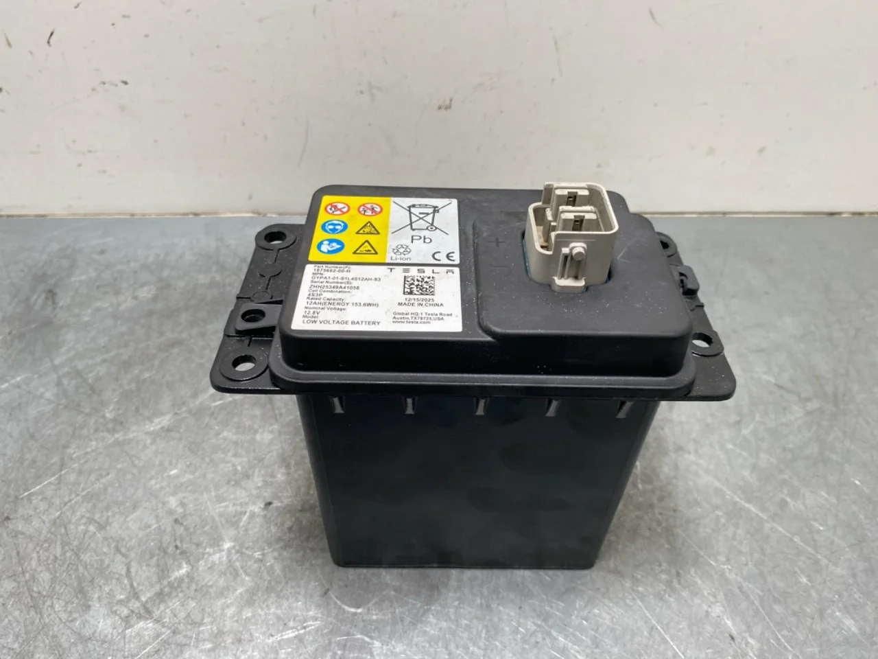 Tesla MODEL Y 2021- Battery