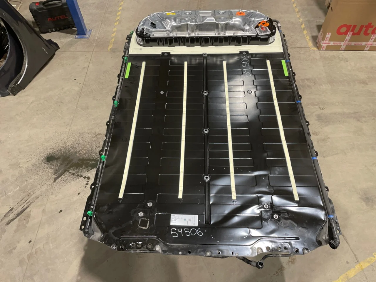 Tesla MODEL Y 2021- Nagyfeszültségű akkumulátor nézet 4