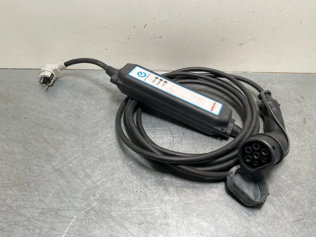 Nissan LEAF 2017-24 Battery charger