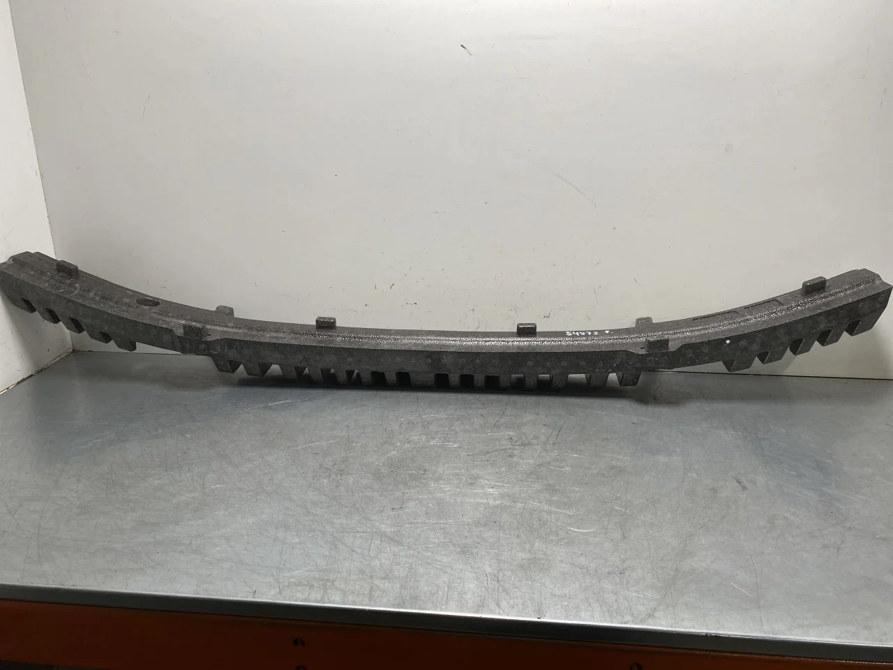 Volkswagen ID.4 2021- Bumper impact absorber, front view 2