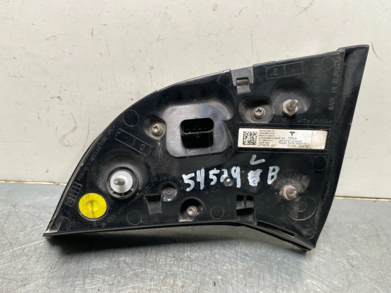 Tesla MODEL Y 2021- Rear light, left, on tailgate (inner) view 2