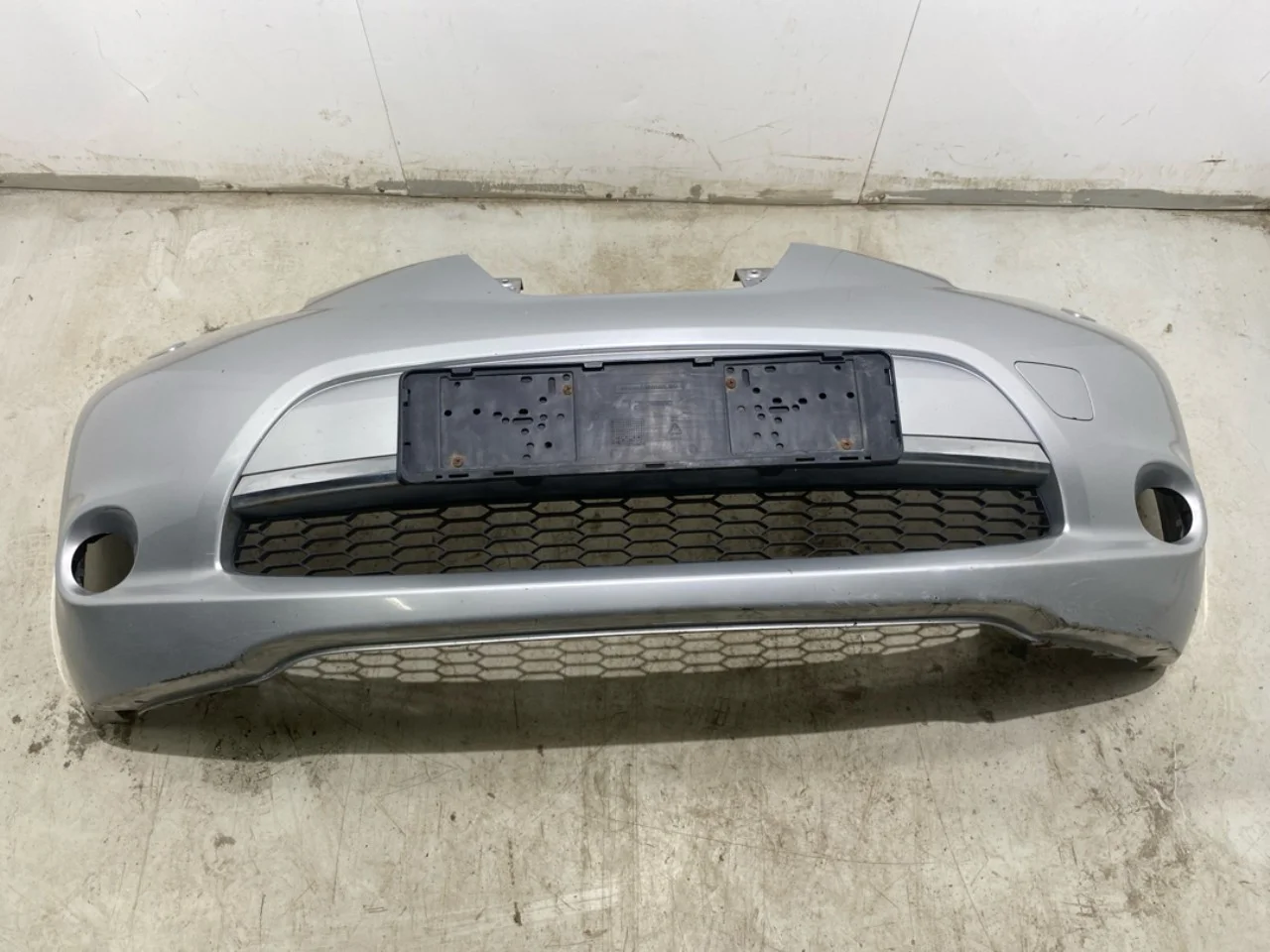 Nissan LEAF 2011-17 Lökhárító, első