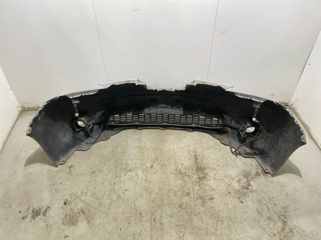 Nissan LEAF 2011-17 Lökhárító, első nézet 4