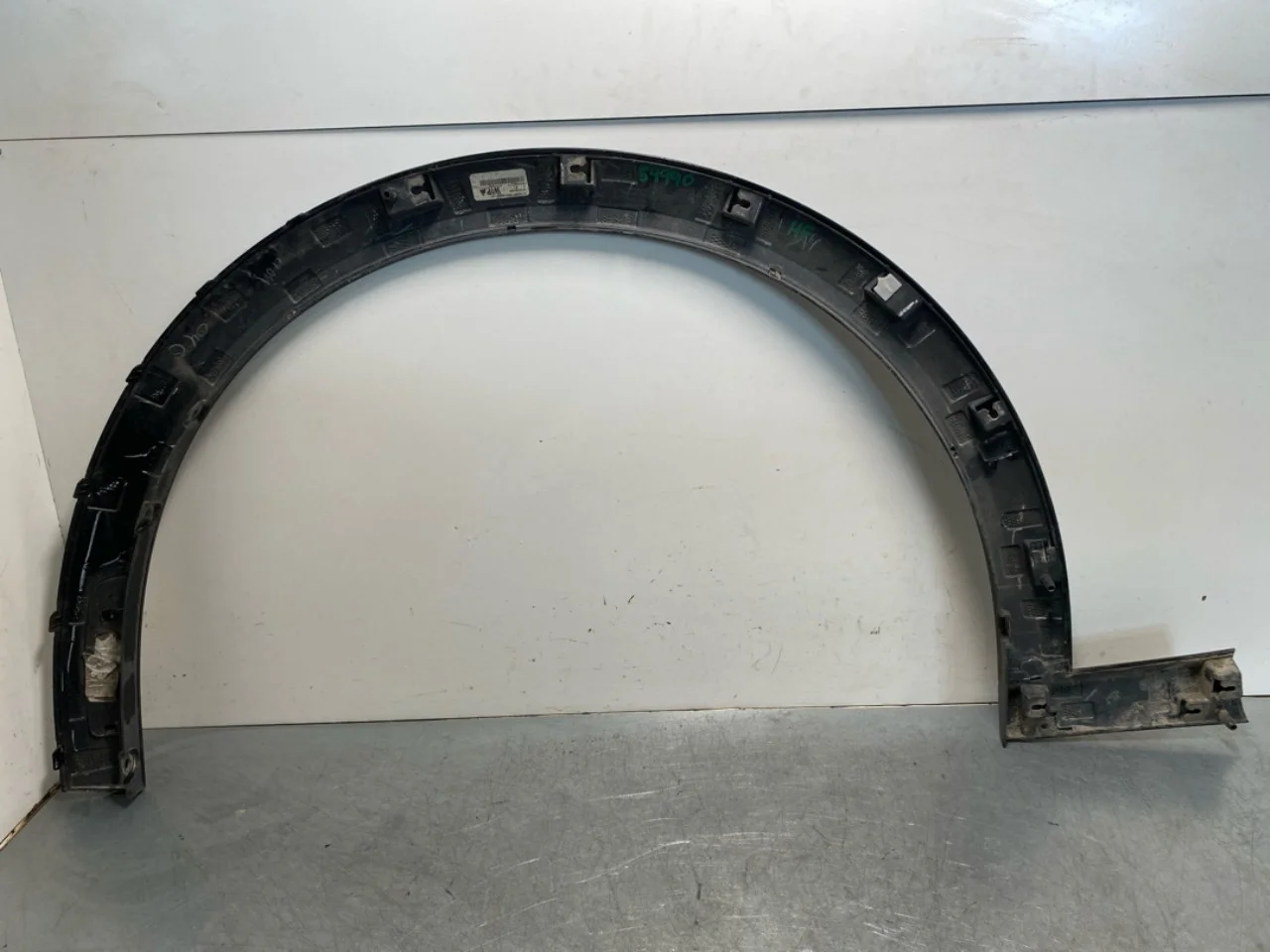 Ford MUSTANG MACH-E 2021- Wheel arch trim view 2