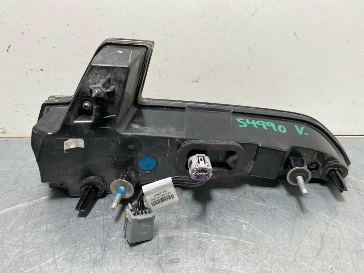 Ford MUSTANG MACH-E 2021- Rear light, left, on tailgate (inner) view 2