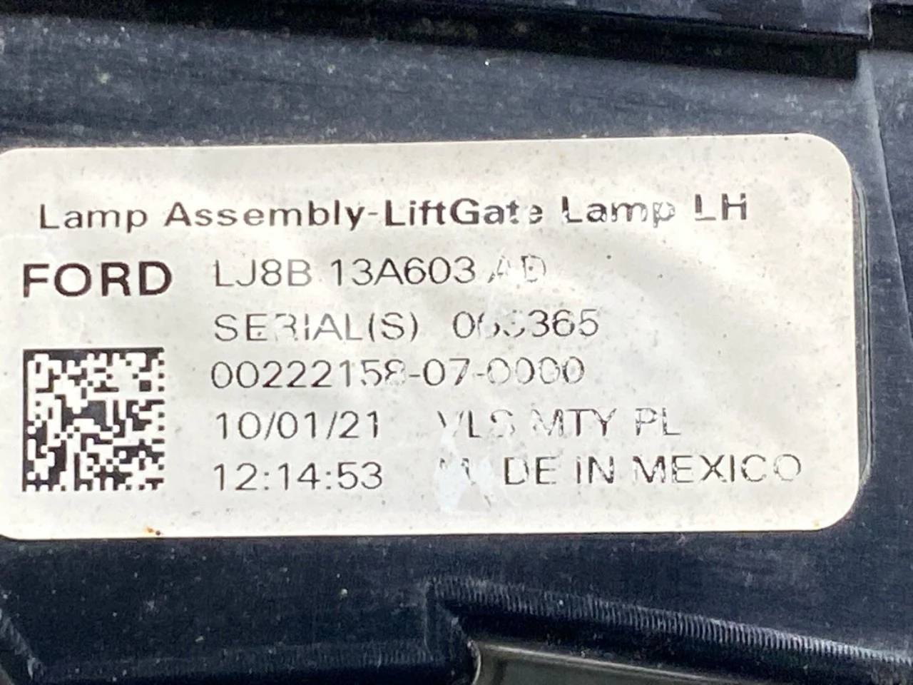 Ford MUSTANG MACH-E 2021- Rear light, left, on tailgate (inner) view 3
