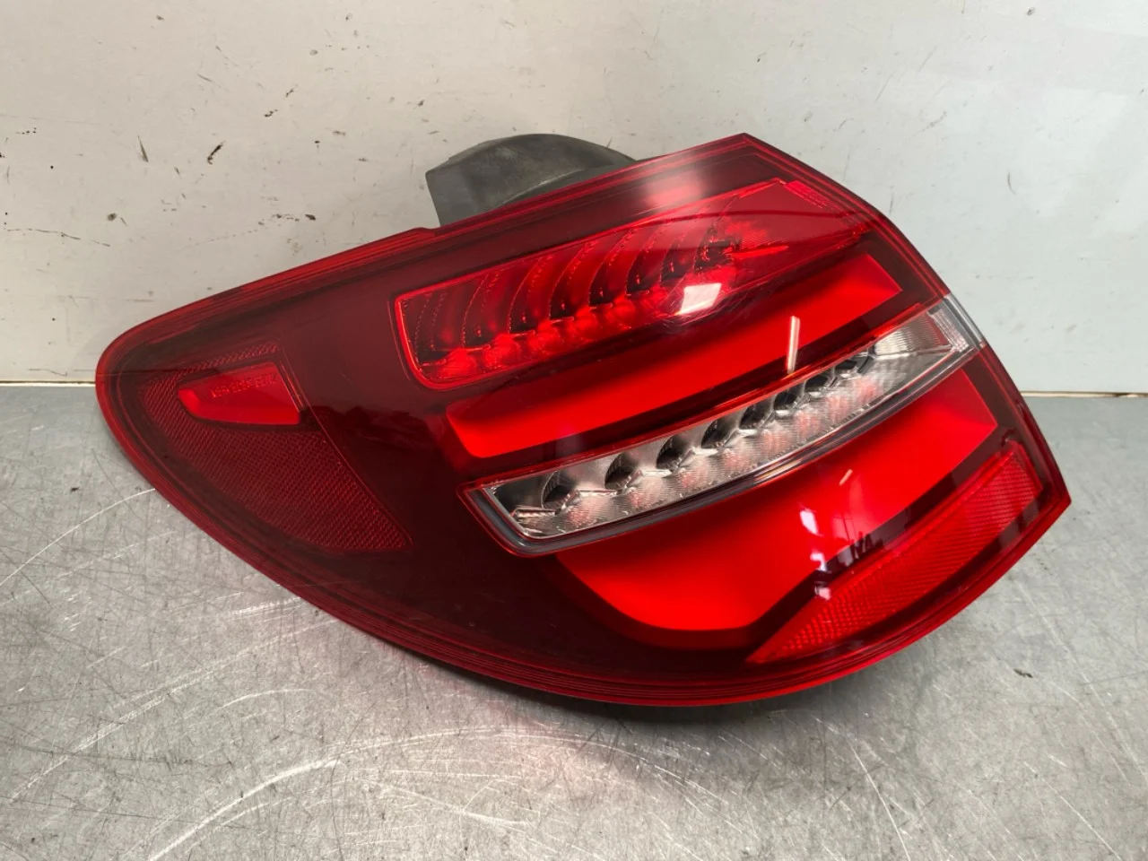 Mercedes B 180-200 W246/W242 2012-19 Left tail light