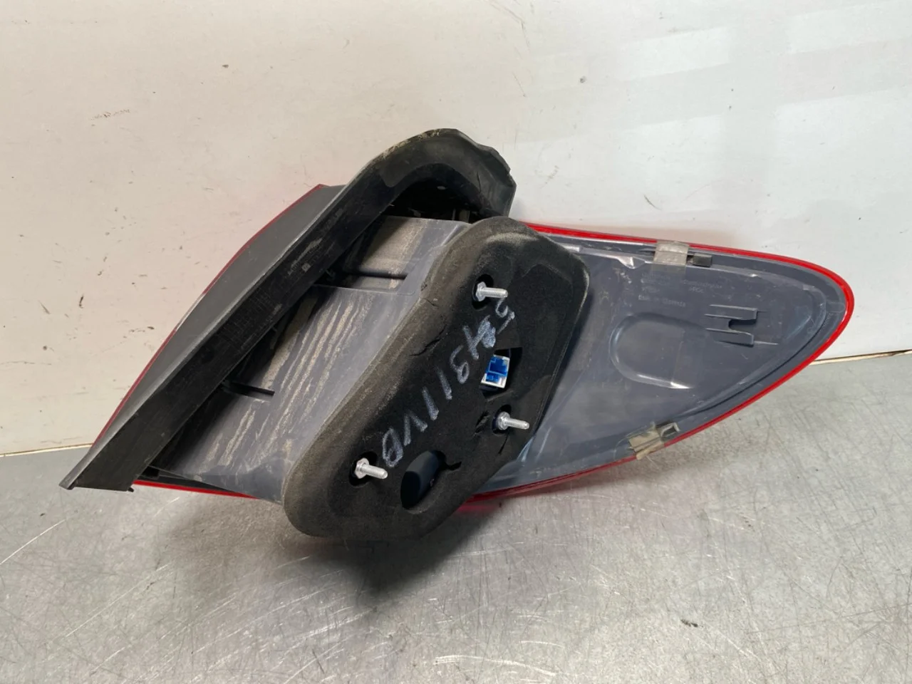 Mercedes B 180-200 W246/W242 2012-19 Left tail light view 3