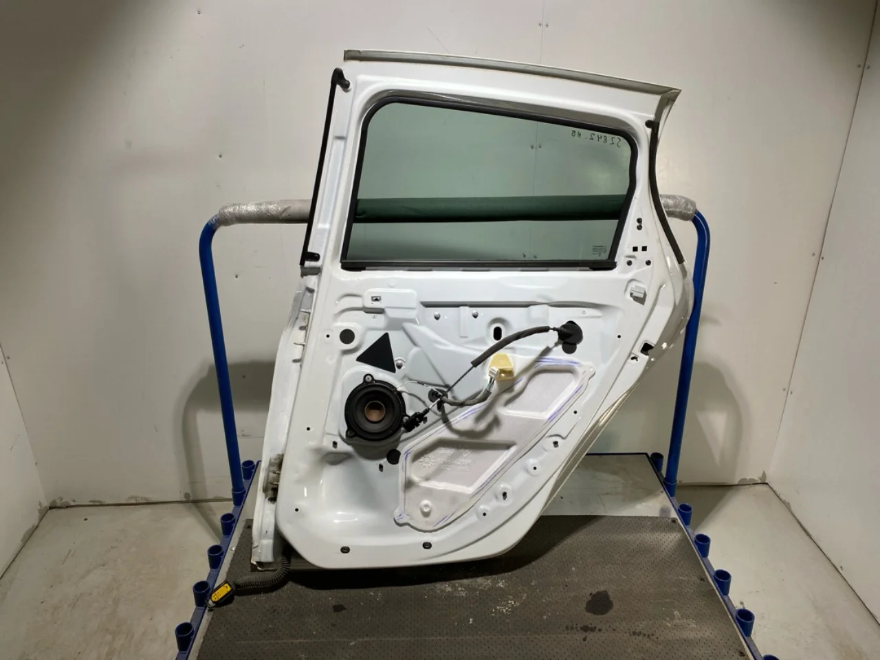 Renault ZOE/E- TECH 2013--> Ușă, 4 uși, spate dreapta vedere 2