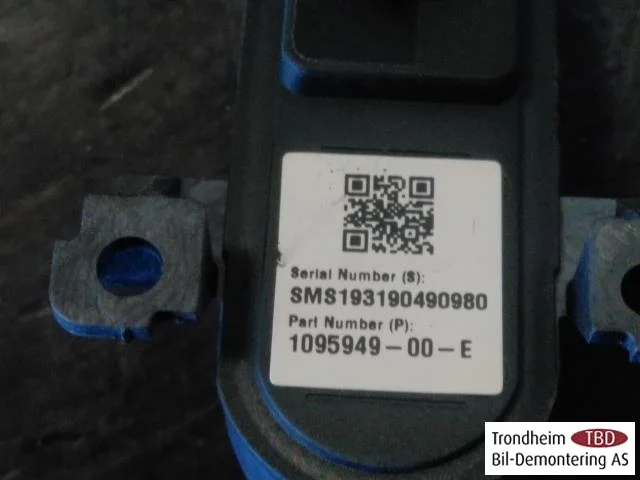 Tesla MODEL 3 2017--> Külső kamera nézet 3